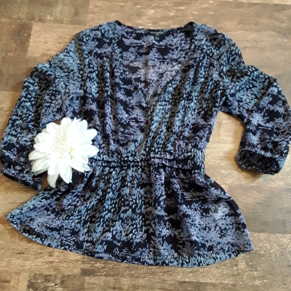 Banana Republic women blouse v-neck snap size PXXS - Picture 1 of 6